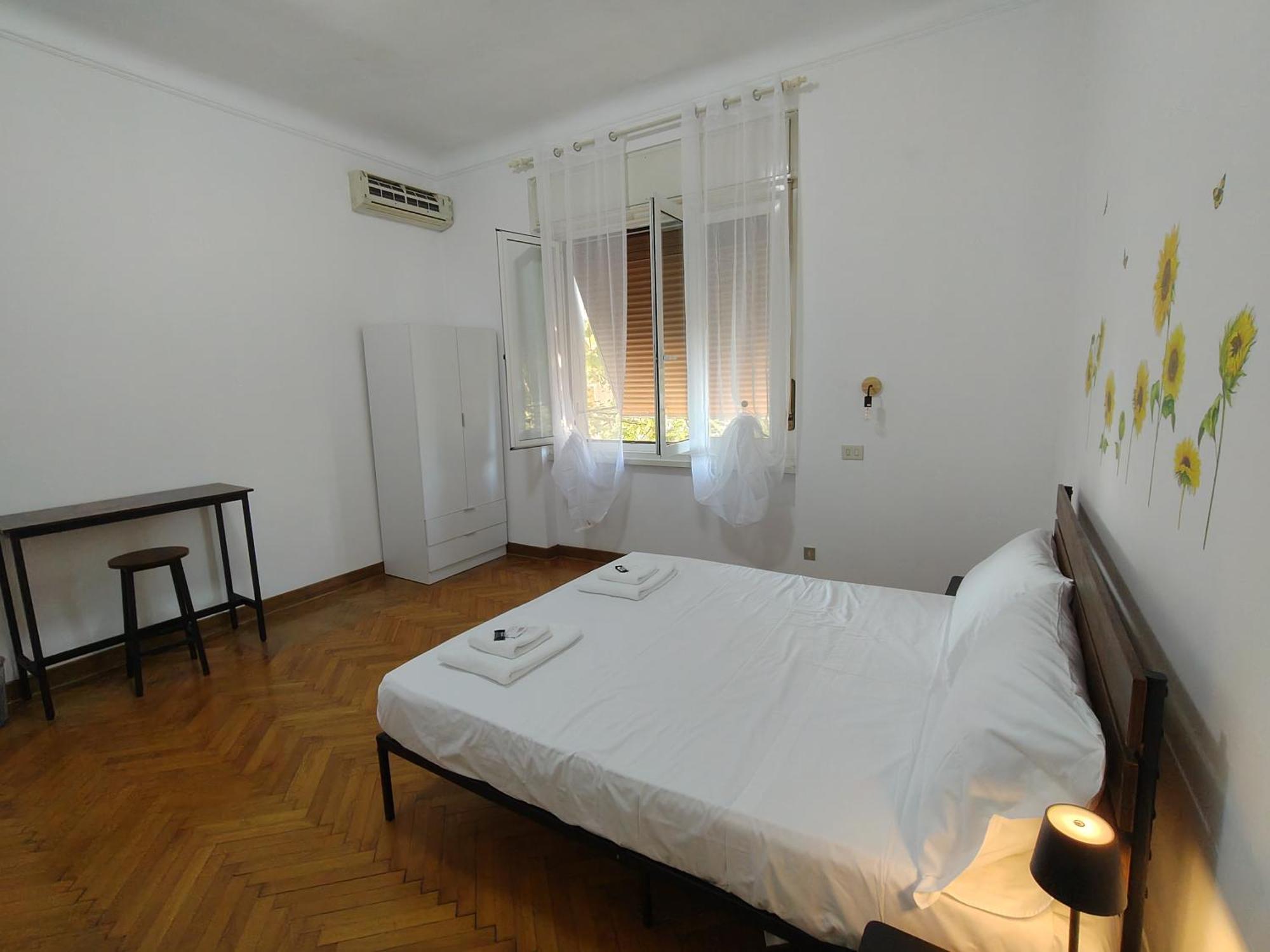 Dock Bay Lodge Hostello Триест Экстерьер фото